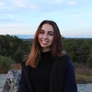 Meet your Posher, Abby